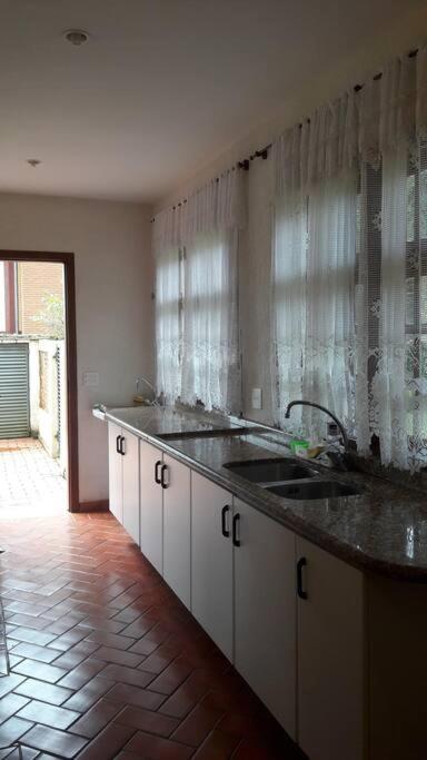 Casa E Vista Privilegiadas No Alto Do Capivari Campos do Jordão Kültér fotó